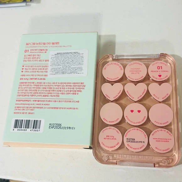 Colorgram Pin Point Eyeshadow Palette 🎨 - Picture 7 of 8